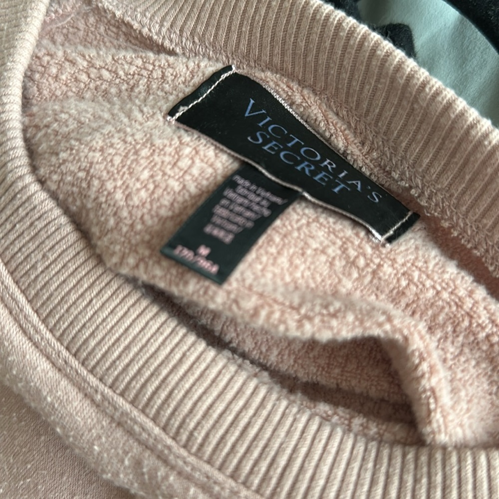 Crewneck - Picture 3 of 4